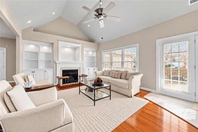 Photo 12 of 50 residential for sale in Chesapeake virginia Photo 12 of 50 residential for sale in Chesapeake virginia