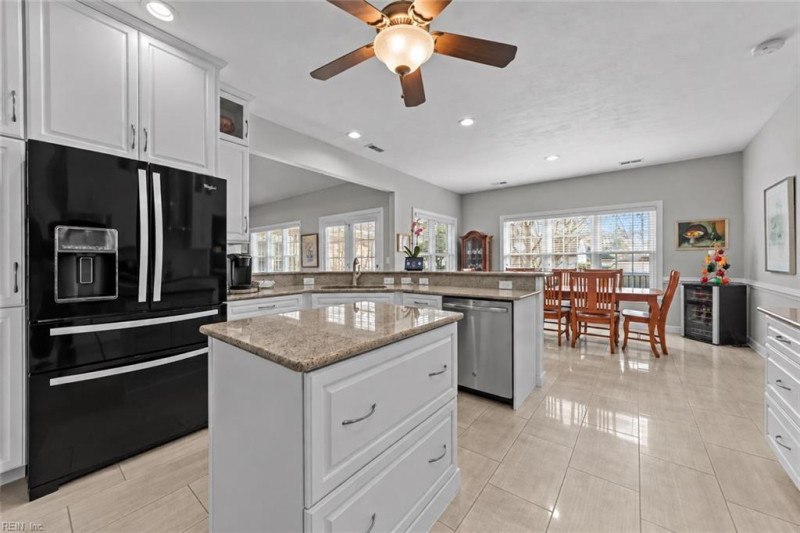 Photo 13 of 50 residential for sale in Chesapeake virginia Photo 13 of 50 residential for sale in Chesapeake virginia