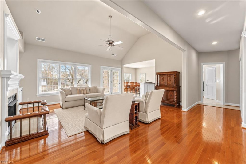 Photo 8 of 50 residential for sale in Chesapeake virginia Photo 8 of 50 residential for sale in Chesapeake virginia