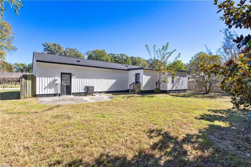 Photo 25 of 27 residential for sale in Poquoson virginia
