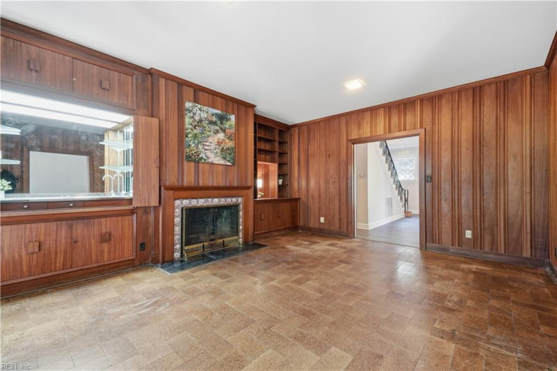 Photo 14 of 50 residential for sale in Norfolk virginia