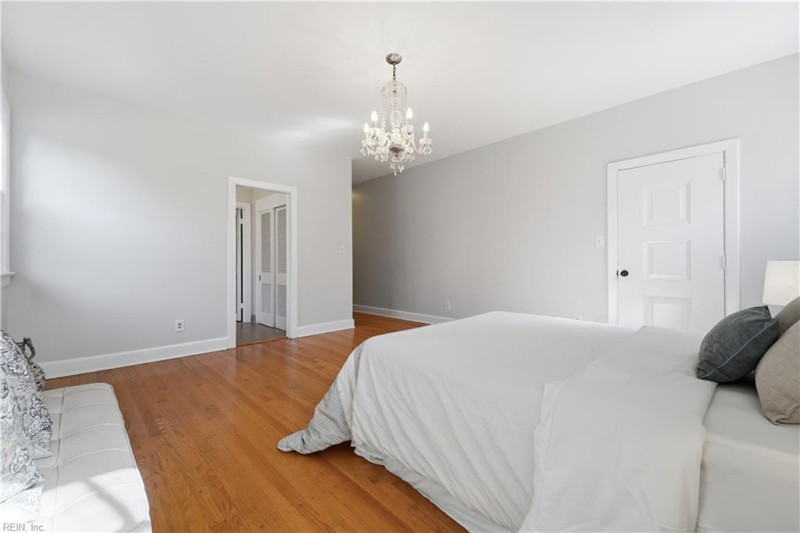 Photo 21 of 50 residential for sale in Norfolk virginia
