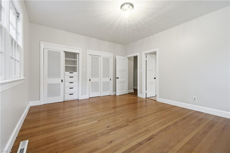 Photo 24 of 50 residential for sale in Norfolk virginia