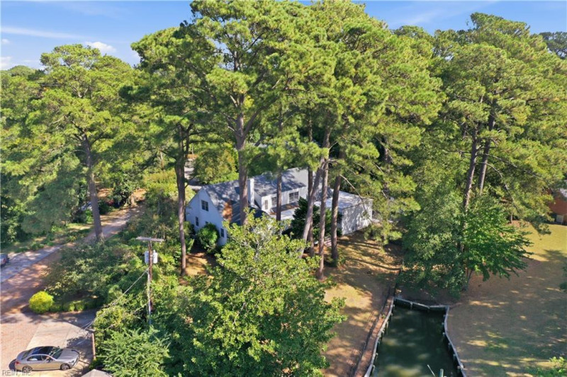 Photo 3 of 50 residential for sale in Norfolk virginia