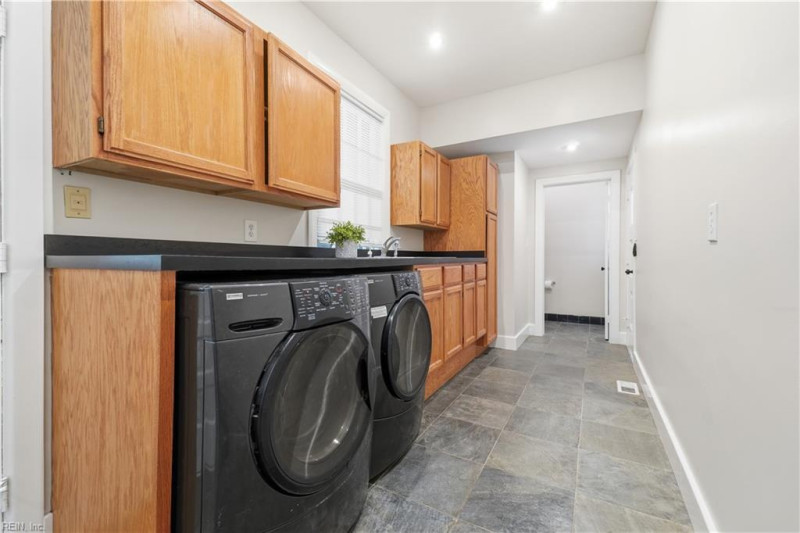 Photo 34 of 50 residential for sale in Norfolk virginia
