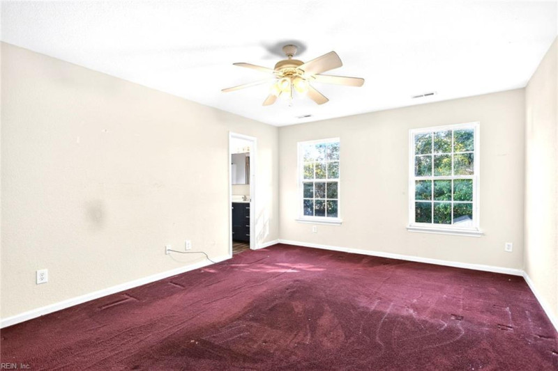 Photo 20 of 39 residential for sale in Chesapeake virginia