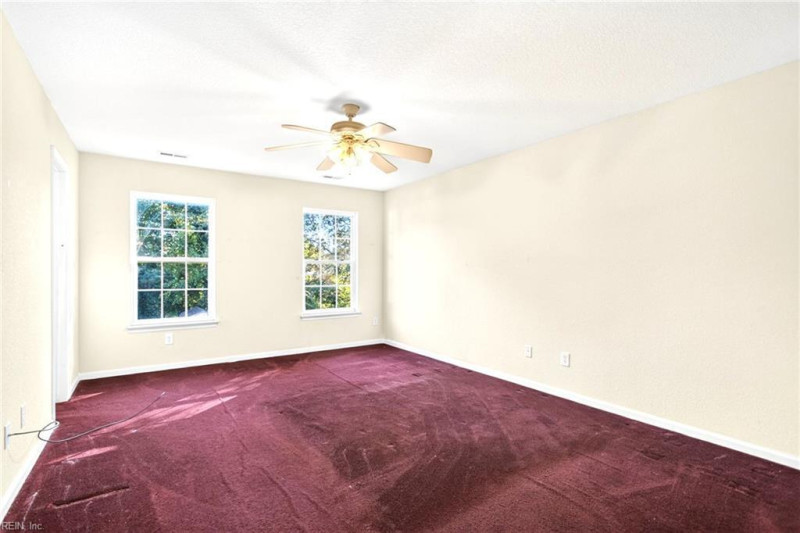 Photo 24 of 39 residential for sale in Chesapeake virginia