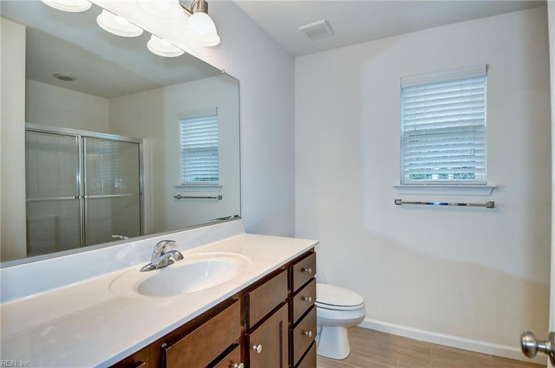 Photo 20 of 39 residential for sale in Chesapeake virginia