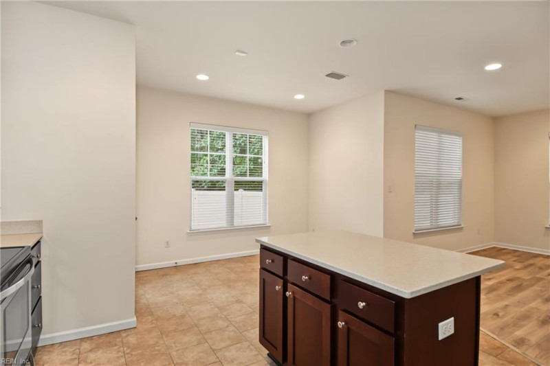 Photo 23 of 39 residential for sale in Chesapeake virginia