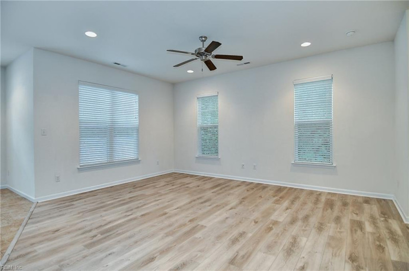 Photo 26 of 39 residential for sale in Chesapeake virginia