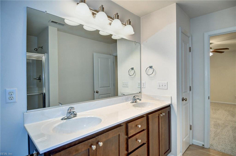 Photo 30 of 39 residential for sale in Chesapeake virginia