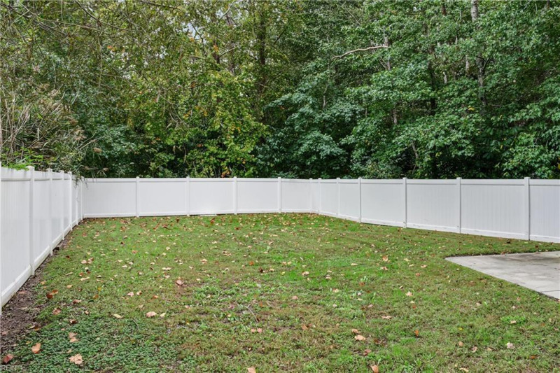 Photo 9 of 39 residential for sale in Chesapeake virginia