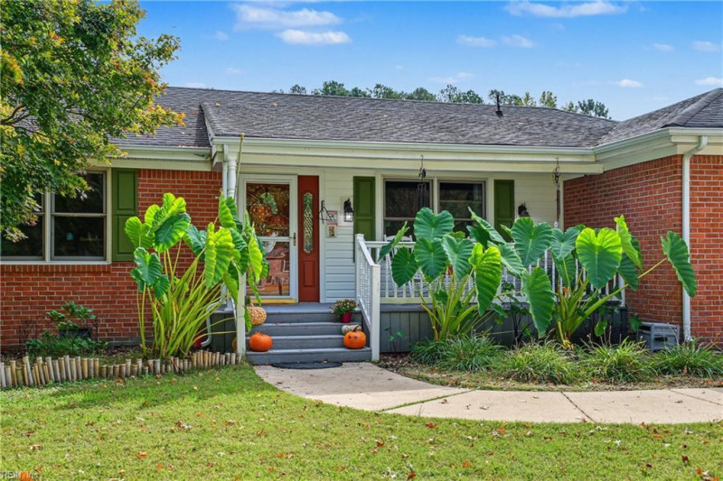 Photo 4 of 44 residential for sale in Chesapeake virginia Photo 4 of 44 residential for sale in Chesapeake virginia