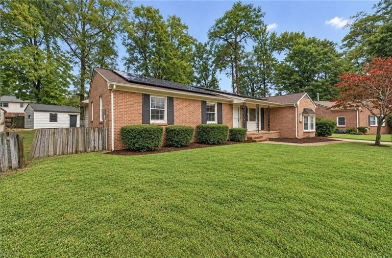 Photo 2 of 31 residential for sale in Newport News virginia Photo 2 of 31 residential for sale in Newport News virginia