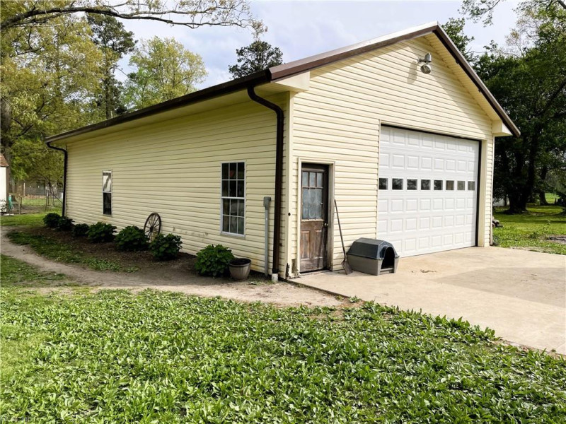 Photo 2 of 31 residential for sale in Chesapeake virginia Photo 2 of 31 residential for sale in Chesapeake virginia