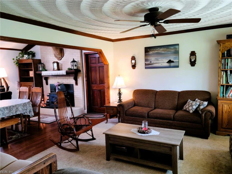 Photo 4 of 31 residential for sale in Chesapeake virginia Photo 4 of 31 residential for sale in Chesapeake virginia