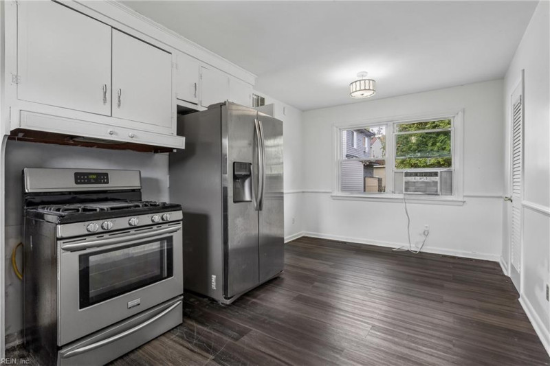 Photo 23 of 34 residential for sale in Hampton virginia