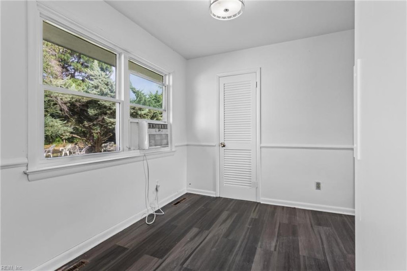 Photo 28 of 34 residential for sale in Hampton virginia