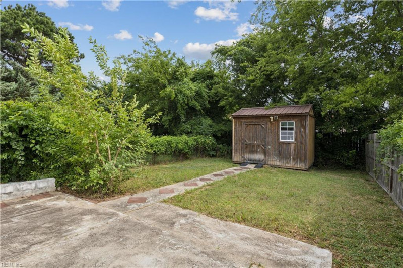 Photo 29 of 34 residential for sale in Hampton virginia