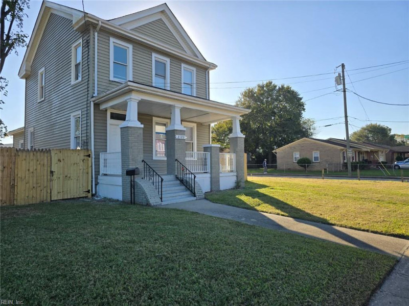 Photo 3 of 13 residential for sale in Portsmouth virginia Photo 3 of 13 residential for sale in Portsmouth virginia