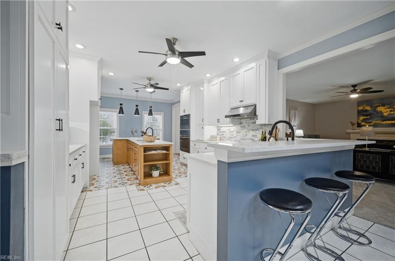 Photo 17 of 49 residential for sale in Virginia Beach virginia