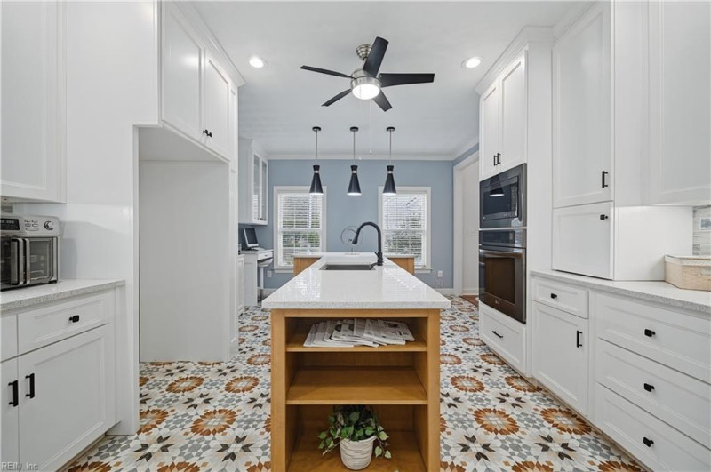 Photo 18 of 49 residential for sale in Virginia Beach virginia
