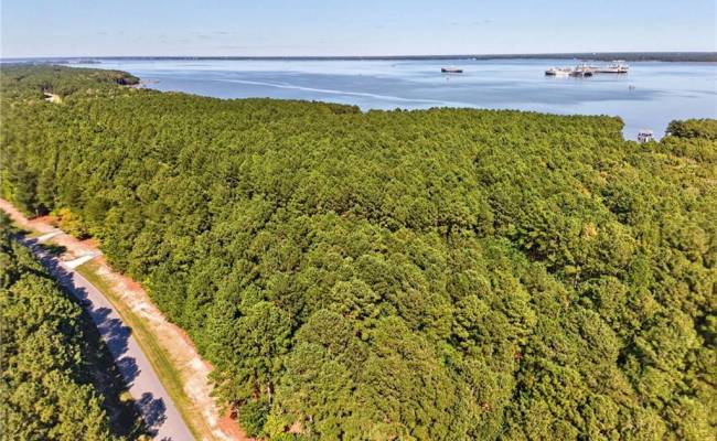 2029 Lawnes Neck Drive, Isle of Wight County, VA 23430