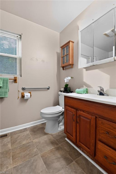 Photo 21 of 28 residential for sale in Williamsburg virginia
