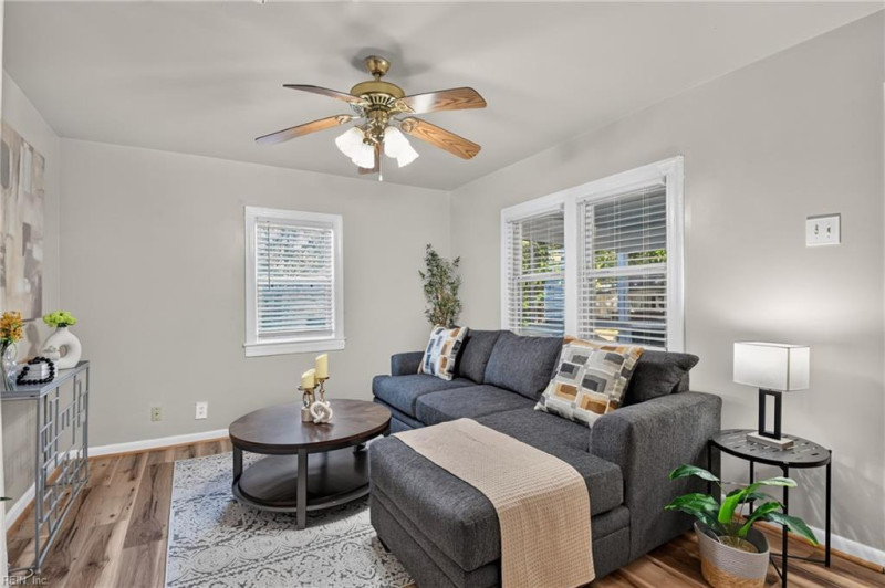 Photo 4 of 28 residential for sale in Williamsburg virginia