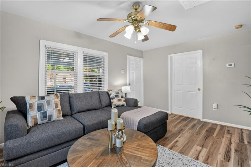 Photo 5 of 28 residential for sale in Williamsburg virginia