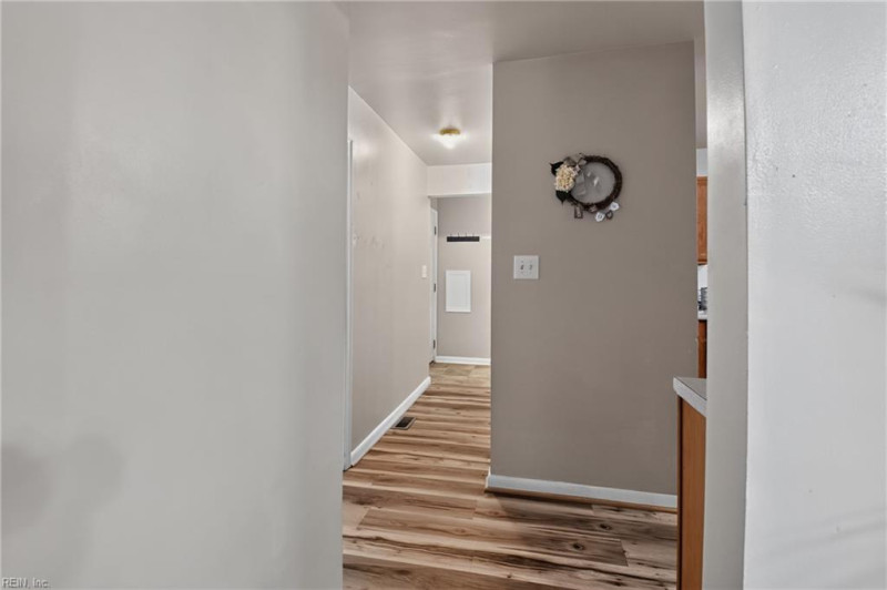 Photo 9 of 28 residential for sale in Williamsburg virginia
