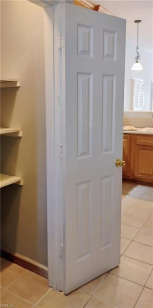 Photo 17 of 38 residential for sale in Portsmouth virginia