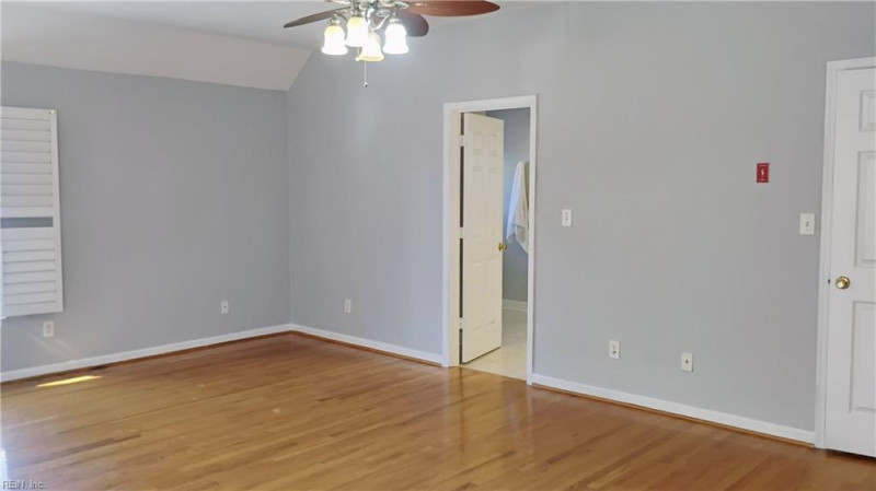 Photo 35 of 38 residential for sale in Portsmouth virginia