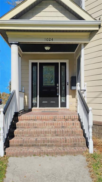 Photo 6 of 38 residential for sale in Portsmouth virginia