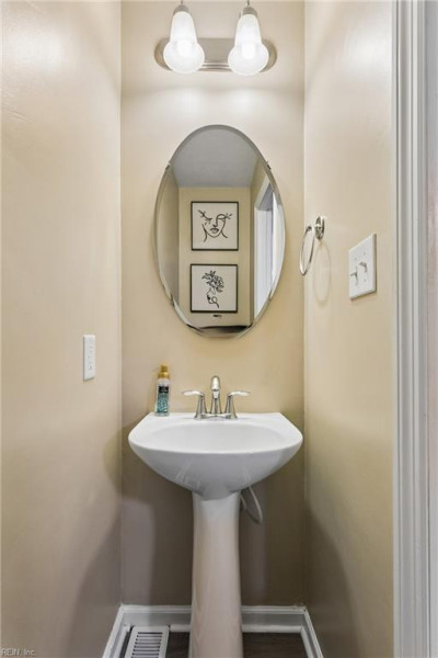 Photo 23 of 44 residential for sale in Newport News virginia Photo 23 of 44 residential for sale in Newport News virginia