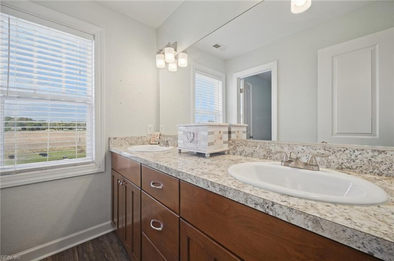 Photo 33 of 50 residential for sale in Chesapeake virginia Photo 33 of 50 residential for sale in Chesapeake virginia