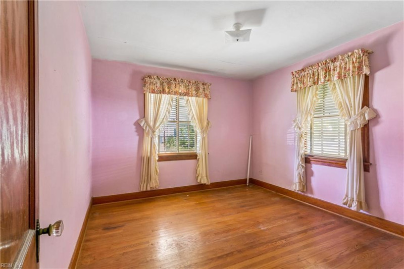 Photo 6 of 50 residential for sale in Newport News virginia Photo 6 of 50 residential for sale in Newport News virginia