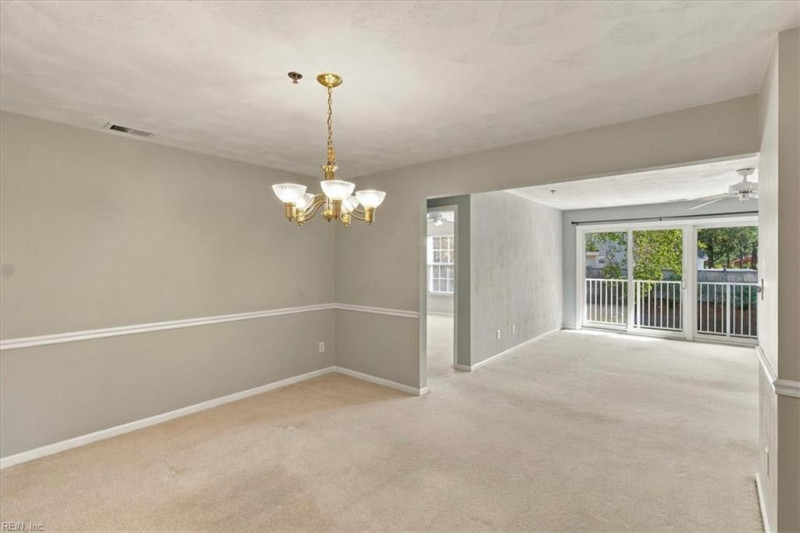 Photo 13 of 32 residential for sale in Virginia Beach virginia