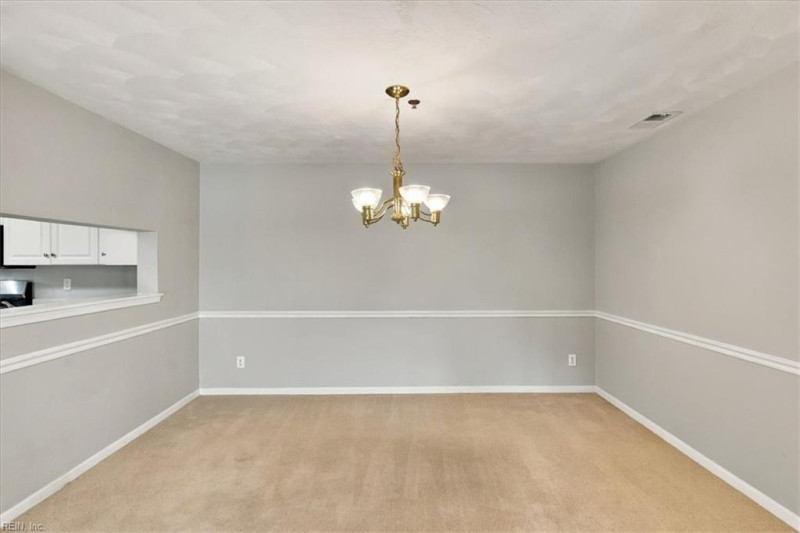 Photo 14 of 32 residential for sale in Virginia Beach virginia