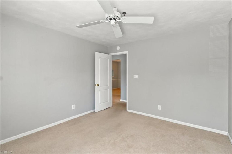 Photo 16 of 32 residential for sale in Virginia Beach virginia