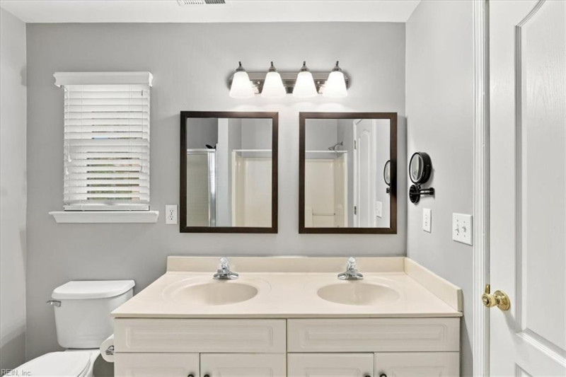 Photo 21 of 32 residential for sale in Virginia Beach virginia