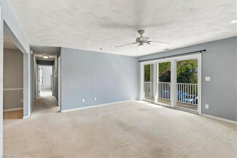 Photo 4 of 32 residential for sale in Virginia Beach virginia