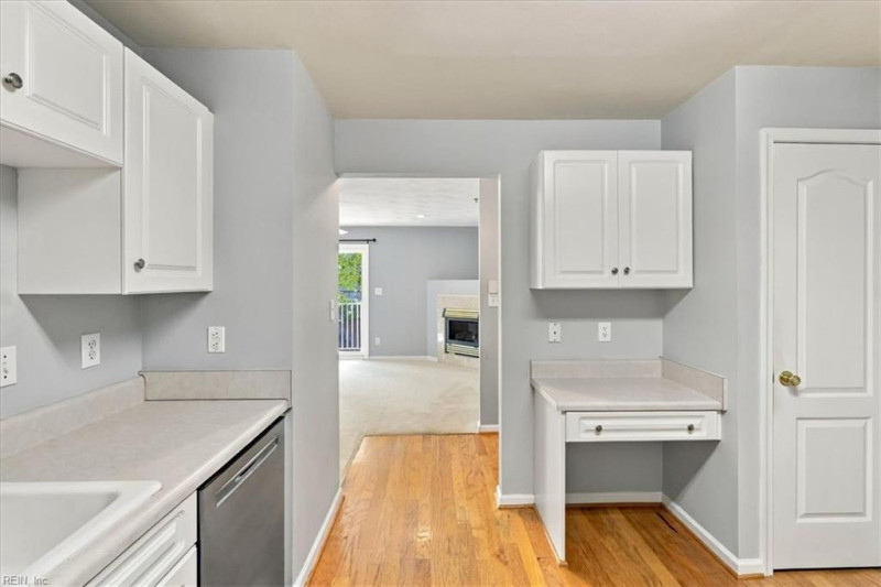 Photo 9 of 32 residential for sale in Virginia Beach virginia