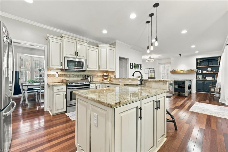 Photo 13 of 50 residential for sale in Chesapeake virginia Photo 13 of 50 residential for sale in Chesapeake virginia