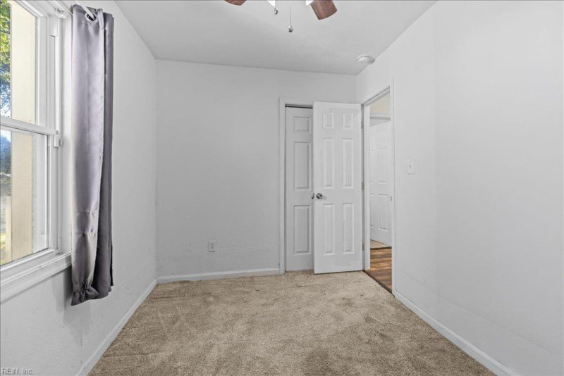 Photo 22 of 29 residential for sale in Portsmouth virginia