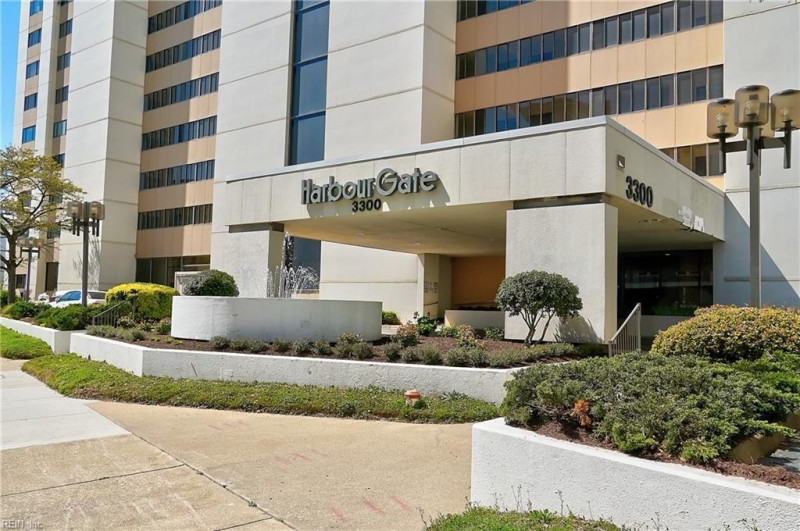 Photo 4 of 48 residential for sale in Virginia Beach virginia Photo 4 of 48 residential for sale in Virginia Beach virginia
