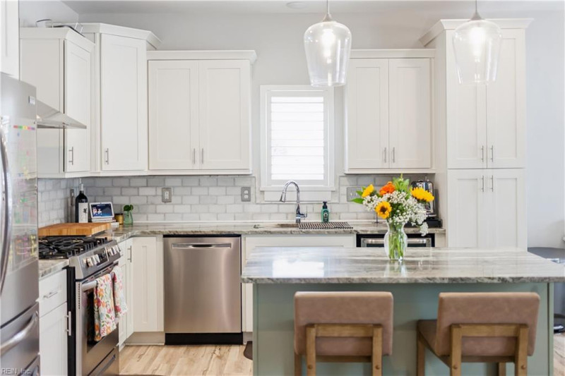Photo 12 of 46 residential for sale in Virginia Beach virginia