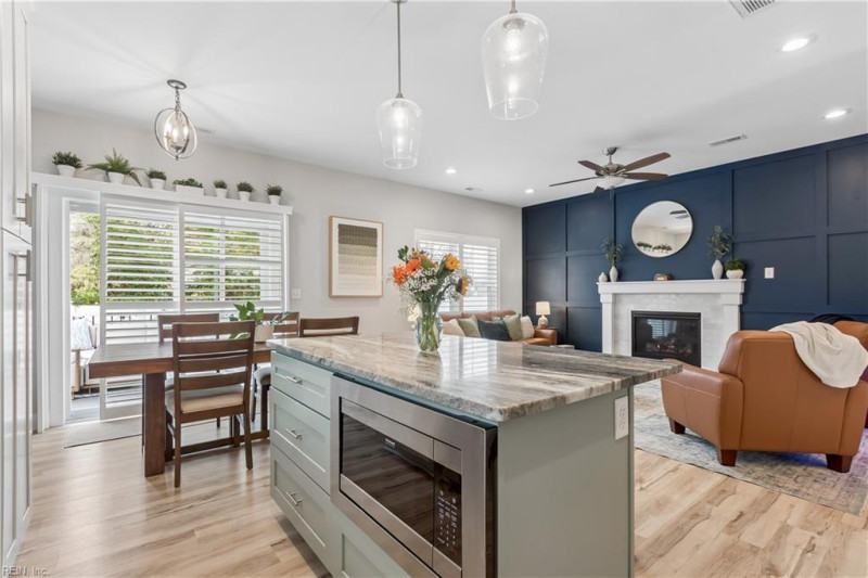 Photo 14 of 46 residential for sale in Virginia Beach virginia