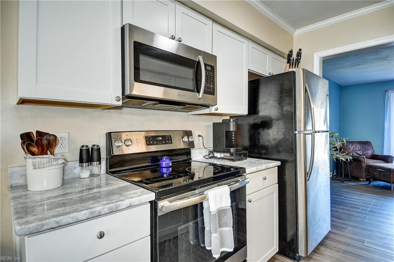Photo 4 of 44 residential for sale in Chesapeake virginia Photo 4 of 44 residential for sale in Chesapeake virginia