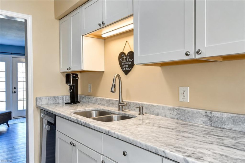 Photo 5 of 44 residential for sale in Chesapeake virginia Photo 5 of 44 residential for sale in Chesapeake virginia